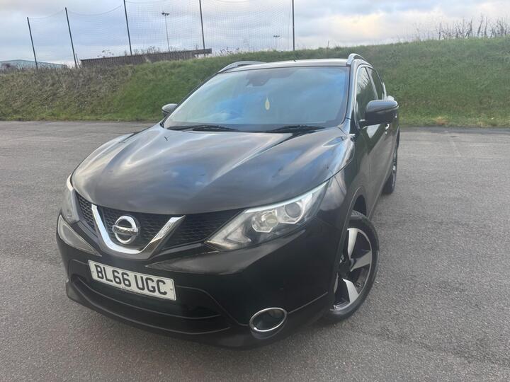 Nissan Qashqai 1.2 DIG-T N-Vision 2WD Euro 6 (s/s) 5dr Nissan Qashqai 1.2 DIG-T N-Vision 2WD Euro 6 (s/s) 5dr