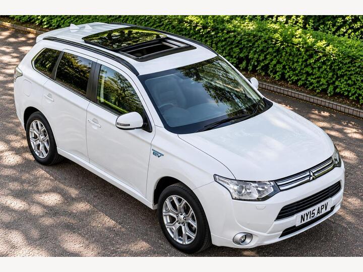Mitsubishi Outlander 2.0h 12kWh GX4h CVT 4WD Euro 5 (s/s) 5dr