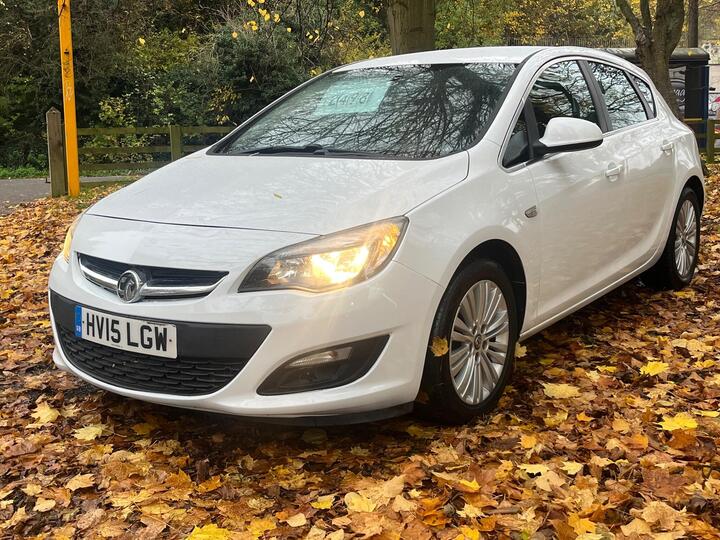 Vauxhall Astra 1.6 CDTi EcoFLEX Excite Euro 6 (s/s) 5dr