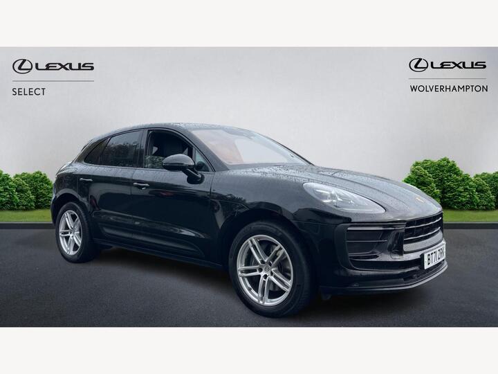 Porsche Macan 2.0T PDK 4WD Euro 6 (s/s) 5dr Porsche Macan 2.0T PDK 4WD Euro 6 (s/s) 5dr