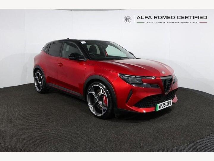Alfa Romeo Junior 54kWh Elettrica Veloce Auto 5dr