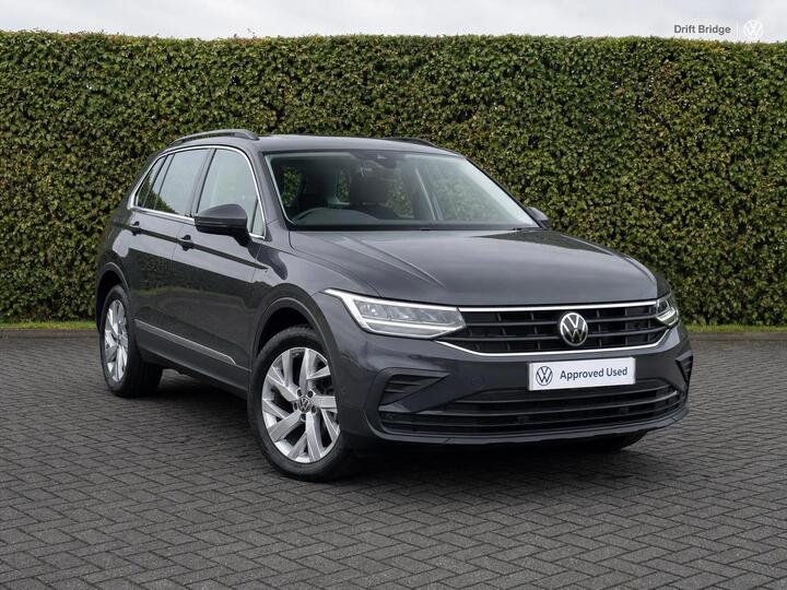 Volkswagen Tiguan 1.5 TSI Life Euro 6 (s/s) 5dr