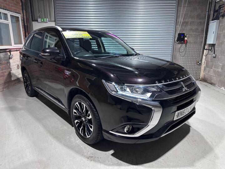 Mitsubishi Outlander 2.0h 12kWh 4h CVT 4WD Euro 6 (s/s) 5dr Mitsubishi Outlander 2.0h 12kWh 4h CVT 4WD Euro 6 (s/s) 5dr