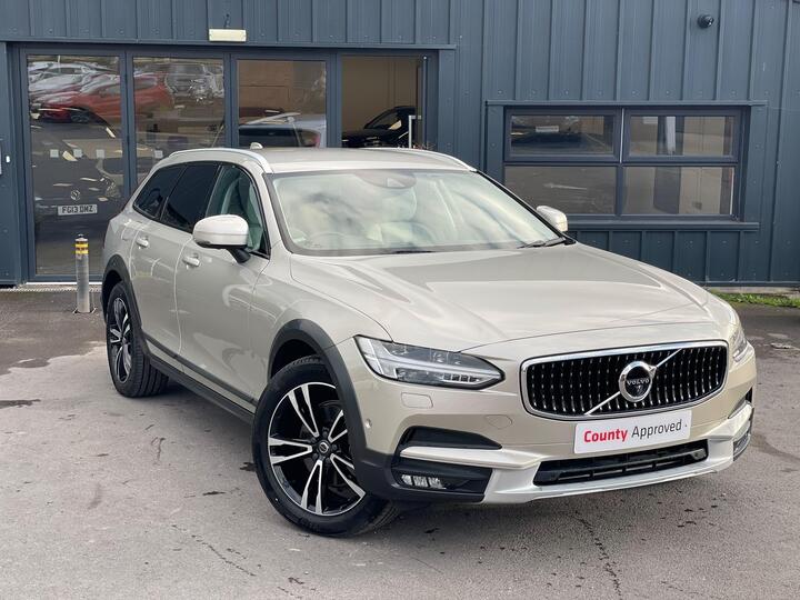 Volvo V90 Cross Country 2.0 D4 Plus Auto AWD Euro 6 (s/s) 5dr
