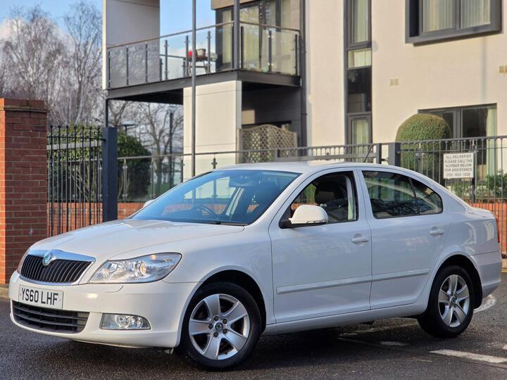 Skoda Octavia 1.4 TSI Elegance Euro 5 5dr Skoda Octavia 1.4 TSI Elegance Euro 5 5dr