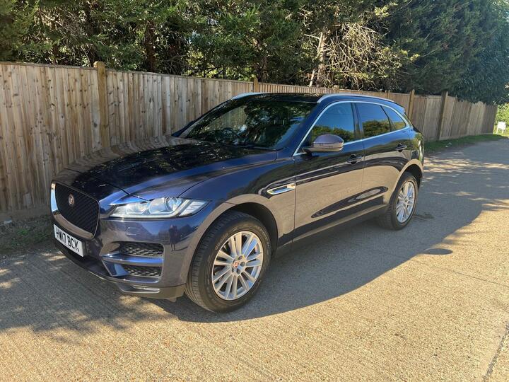 Jaguar F-PACE 2.0 D240 Portfolio Auto AWD Euro 6 (s/s) 5dr