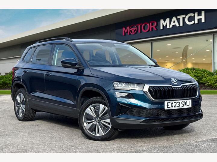 Skoda Karoq 1.0 TSI SE Drive Euro 6 (s/s) 5dr Skoda Karoq 1.0 TSI SE Drive Euro 6 (s/s) 5dr