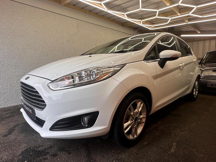 Ford Fiesta 1.5 TDCi Zetec Euro 6 5dr