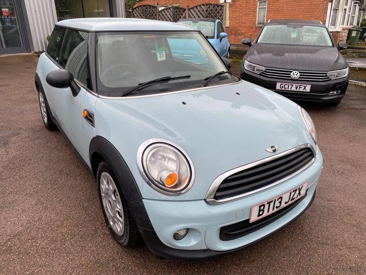 MINI HATCH FIRST 1.6 First Euro 6 3dr