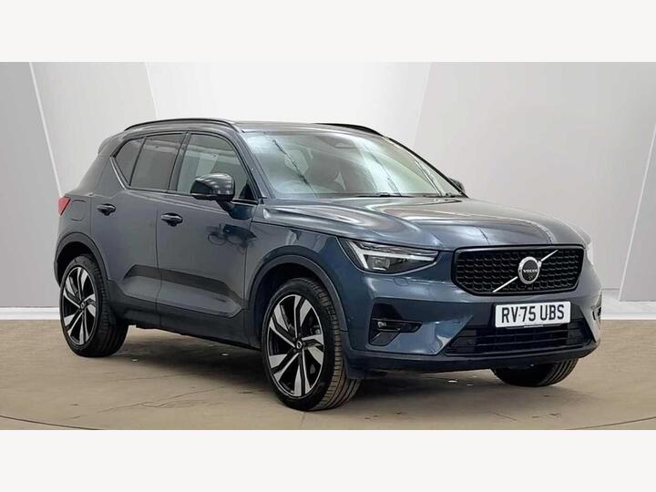 Volvo XC40 2.0 B3 MHEV Ultra Dark DCT Auto Euro 6 (s/s) 5dr