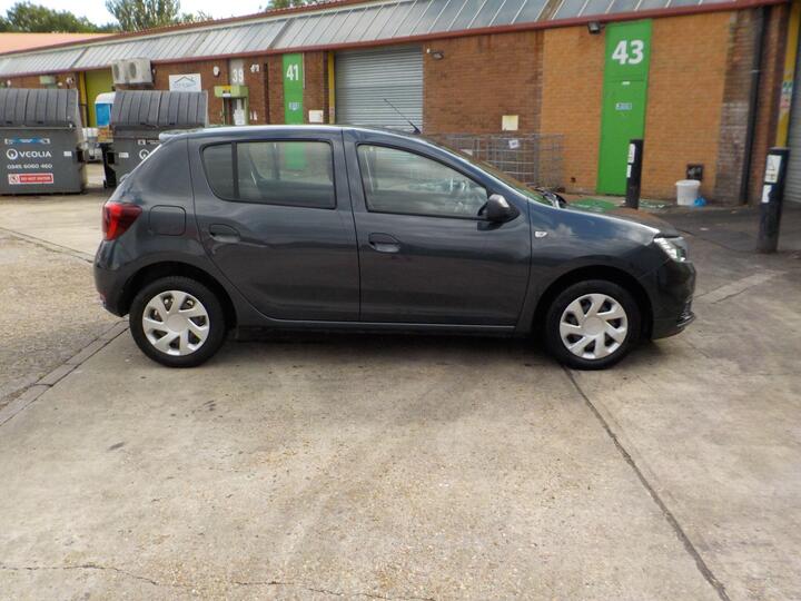 Dacia Sandero 0.9 TCe Ambiance Euro 6 (s/s) 5dr