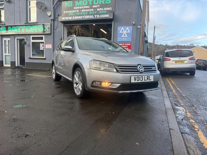 Volkswagen Passat 2.0 TDI BlueMotion Tech Alltrack DSG 4Motion Euro 5 (s/s) 5dr