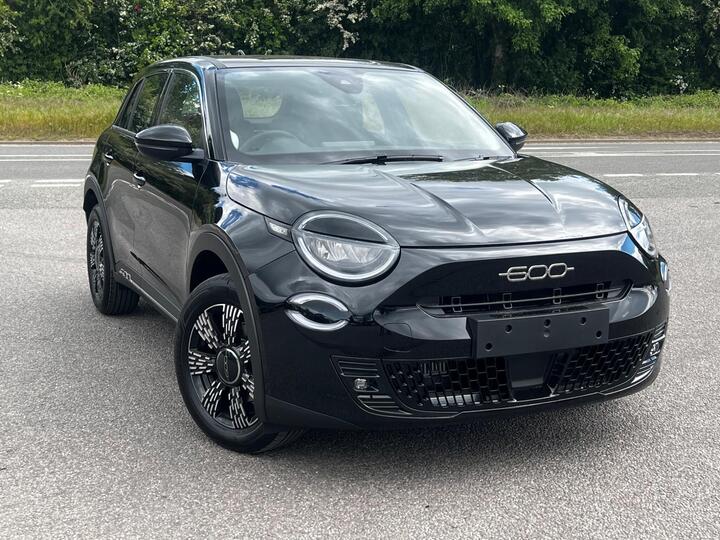 Fiat 600 1.2 MHEV E-DCT Euro 6 (s/s) 5dr