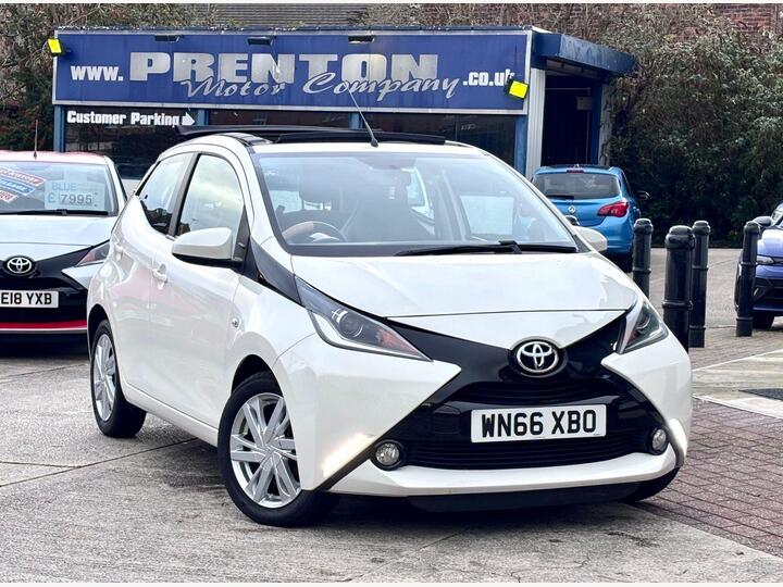 Toyota AYGO 1.0 VVT-i X-pression Euro 6 5dr Toyota AYGO 1.0 VVT-i X-pression Euro 6 5dr