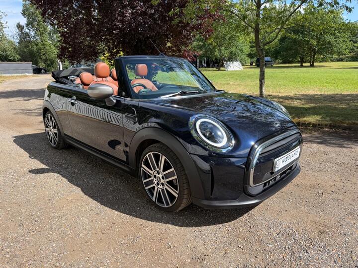 MINI Convertible 1.5 Cooper Exclusive Steptronic Euro 6 (s/s) 2dr