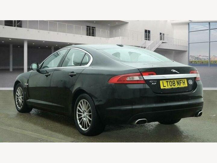 Jaguar XF 2.7d V6 Luxury Auto Euro 4 4dr