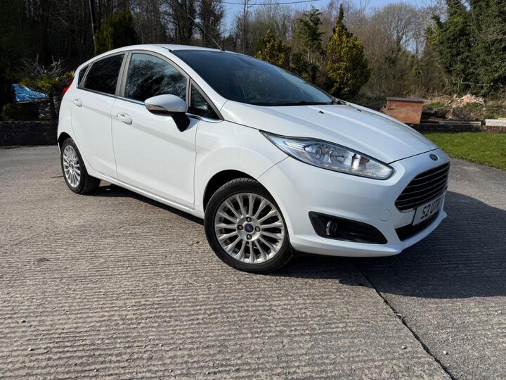Ford Fiesta 1.6 Titanium Powershift Euro 5 5dr
