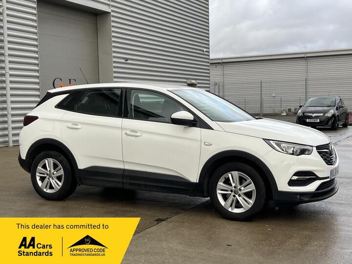 Vauxhall Grandland X 1.2 Turbo SE Auto Euro 6 (s/s) 5dr