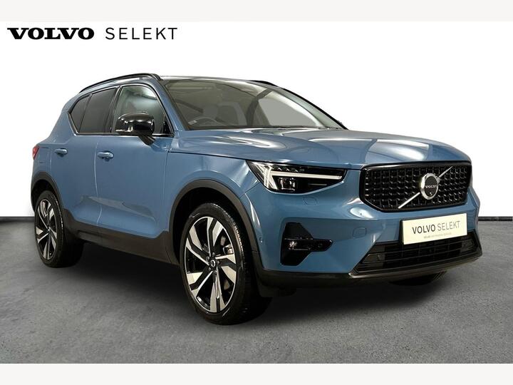 Volvo XC40 2.0 B3 MHEV Ultra Dark DCT Auto Euro 6 (s/s) 5dr
