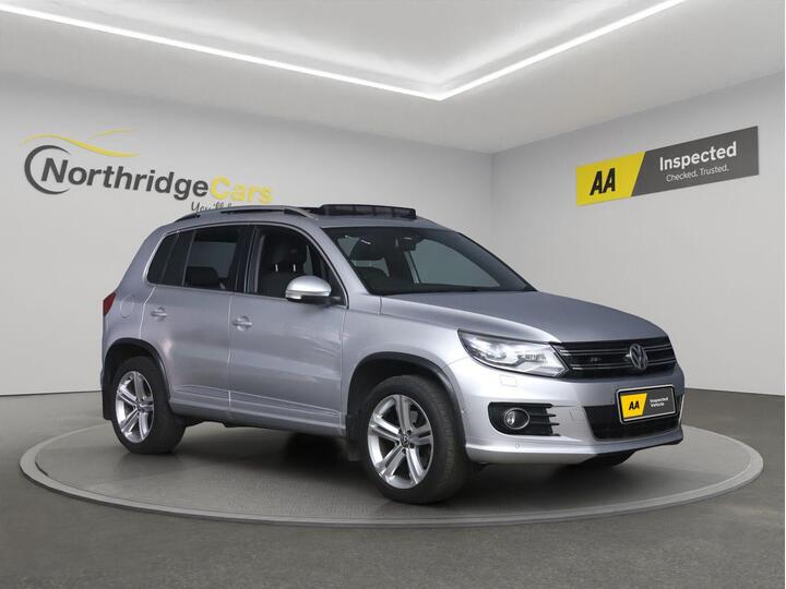Volkswagen Tiguan 2.0 TDI BlueMotion Tech R-Line DSG 4WD Euro 5 (s/s) 5dr (Nav)