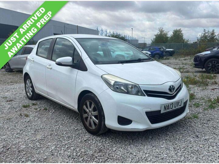 Toyota YARIS 1.33 Dual VVT-i TR Multidrive S Euro 5 5dr