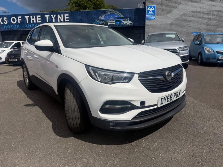 Vauxhall Grandland X 1.2 Turbo SE Euro 6 (s/s) 5dr