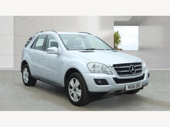 Mercedes-Benz M Class 3.0 ML350 CDI V6 BlueEfficiency SE G-Tronic 4WD Euro 5 5dr