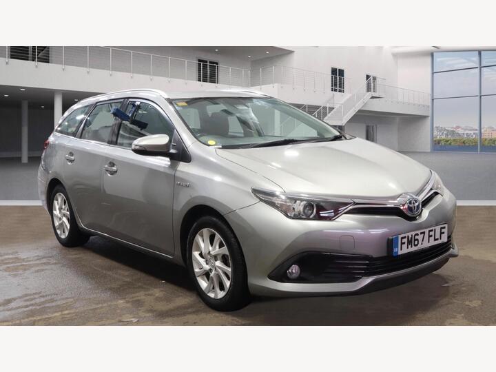 Toyota Auris 1.8 VVT-h Icon Tech Touring Sports CVT Euro 6 (s/s) 5dr Toyota Auris 1.8 VVT-h Icon Tech Touring Sports CVT Euro 6 (s/s) 5dr