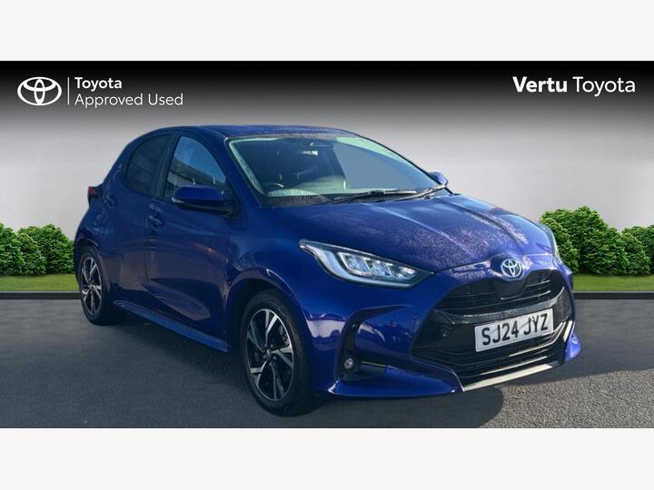 Toyota Yaris 1.5 VVT-h Design E-CVT Euro 6 (s/s) 5dr