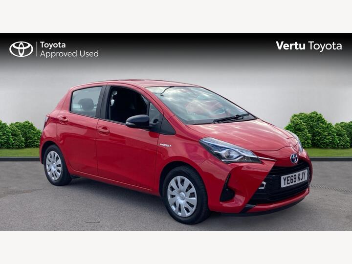 Toyota Yaris 1.5 VVT-h Active E-CVT Euro 6 (s/s) 5dr