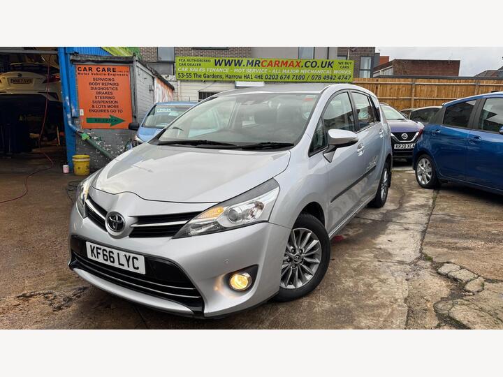 Toyota Verso 1.8 V-Matic Icon Multidrive S Euro 6 5dr (7 Seat) Toyota Verso 1.8 V-Matic Icon Multidrive S Euro 6 5dr (7 Seat)