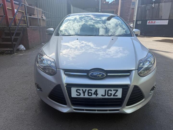 Ford Focus 1.0T EcoBoost Titanium Navigator Euro 5 (s/s) 5dr