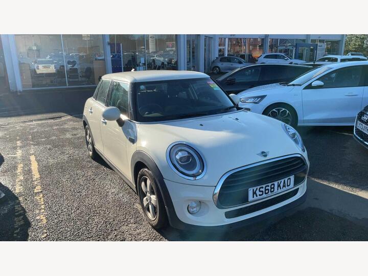 MINI HATCHBACK 1.5 Cooper Steptronic Euro 6 (s/s) 5dr