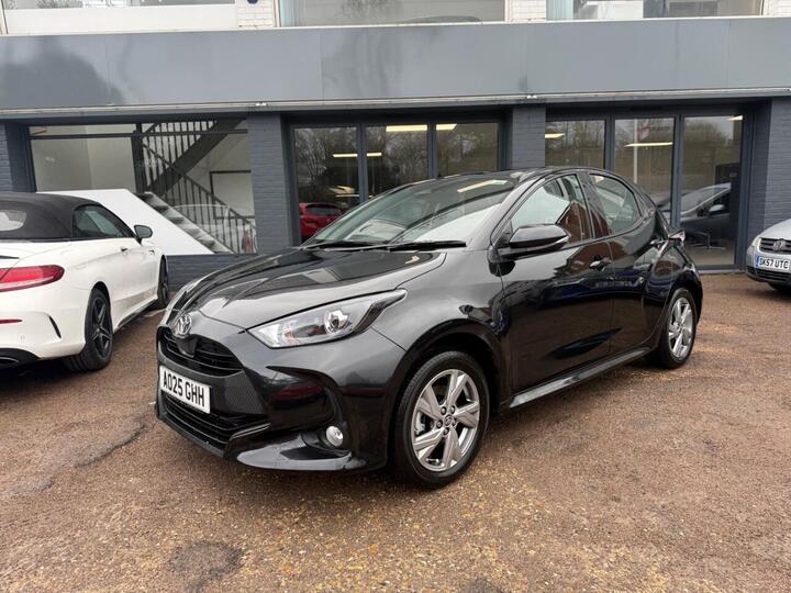 Toyota Yaris 1.5 VVT-h Icon E-CVT Euro 6 (s/s) 5dr