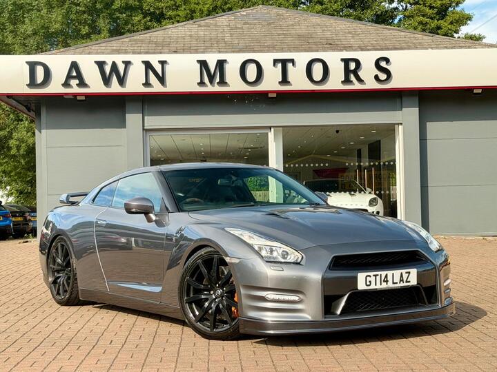 Nissan GT-R 3.8 V6 Premium Black Auto 4WD Euro 5 2dr