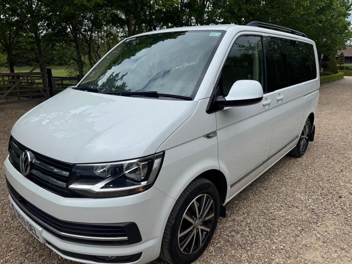Volkswagen Caravelle 2.0 TDI BlueMotion Tech Executive DSG Euro 6 (s/s) 5dr Volkswagen Caravelle 2.0 TDI BlueMotion Tech Executive DSG Euro 6 (s/s) 5dr