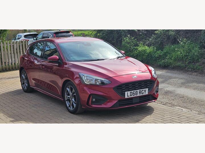 Ford Focus 1.0T EcoBoost ST-Line Euro 6 (s/s) 5dr