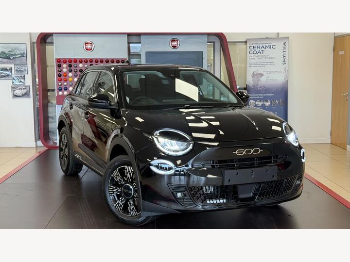 Fiat 600 1.2 MHEV E-DCT Euro 6 (s/s) 5dr