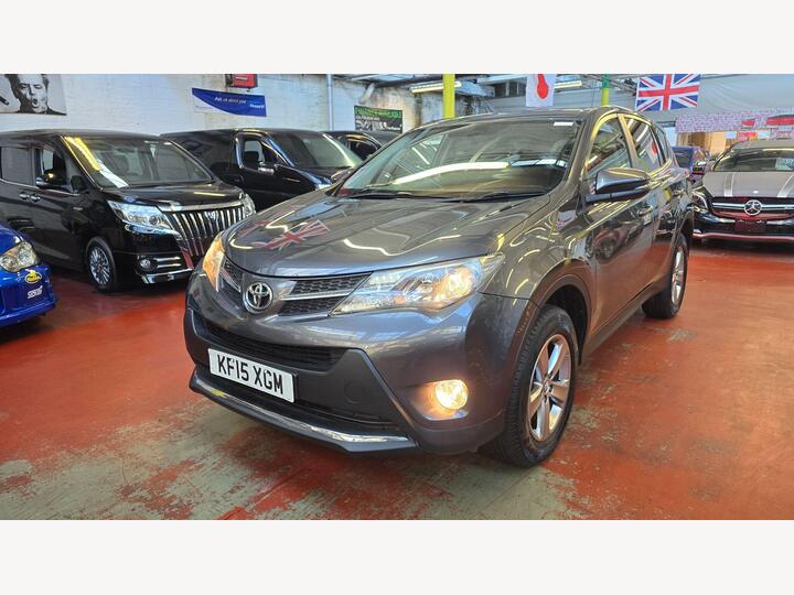 Toyota RAV4 2.0 D-4D Business Edition 2WD Euro 5 (s/s) 5dr Toyota RAV4 2.0 D-4D Business Edition 2WD Euro 5 (s/s) 5dr