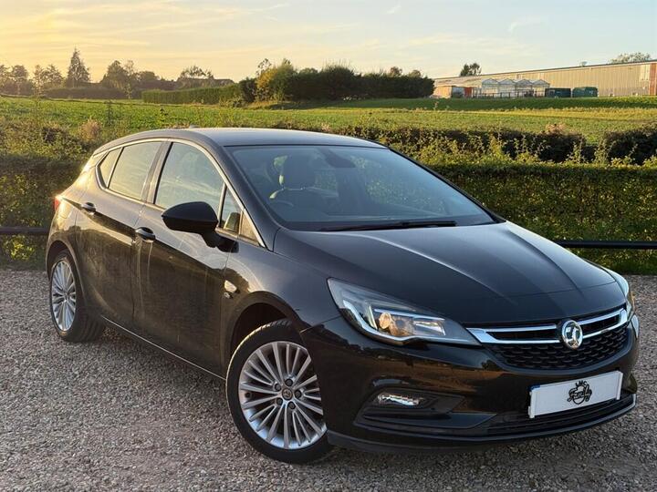 Vauxhall Astra 1.4i Turbo Elite Nav Auto Euro 6 (s/s) 5dr Vauxhall Astra 1.4i Turbo Elite Nav Auto Euro 6 (s/s) 5dr