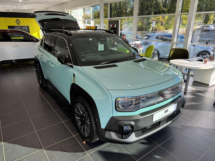 Renault 4 E-Tech Electric Comfort Range 52kWh Iconic Auto 5dr