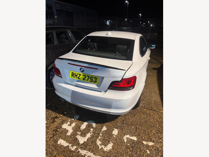 BMW 1 Series 2.0 118d Exclusive Edition Euro 5 (s/s) 2dr BMW 1 Series 2.0 118d Exclusive Edition Euro 5 (s/s) 2dr