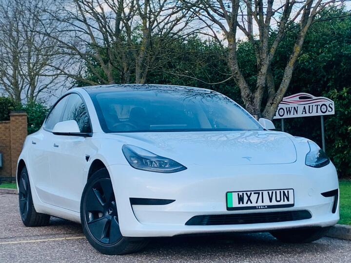 Tesla Model 3 Standard Range Plus Auto RWD 4dr