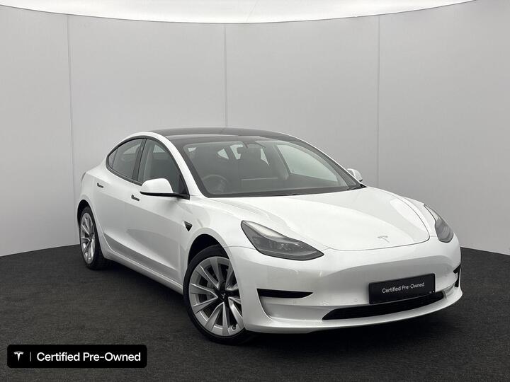 Tesla Model 3 Standard Range Plus Auto RWD 4dr