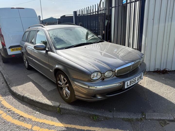 Jaguar X-Type 2.5 V6 SE (AWD) 5dr