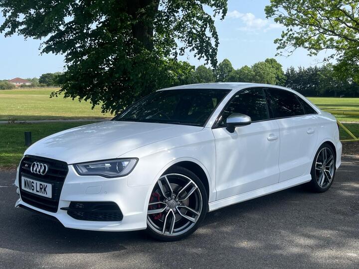 Audi S3 2.0 TFSI S Tronic Quattro Euro 6 (s/s) 4dr (Nav)