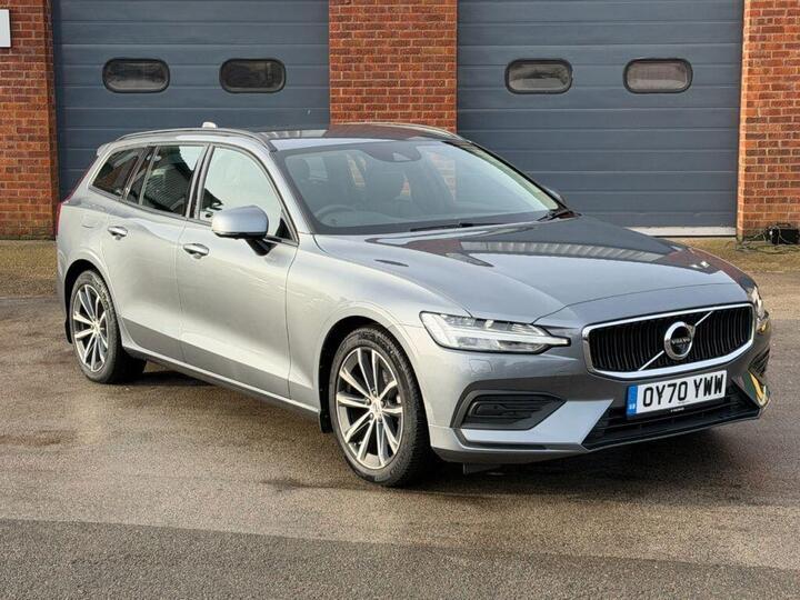 Volvo V60 2.0 B3 MHEV Momentum Auto Euro 6 (s/s) 5dr