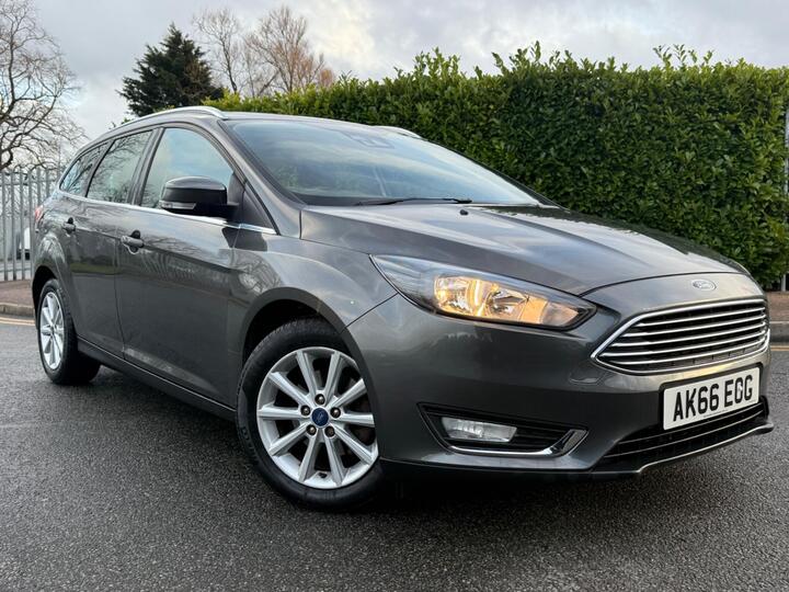 Ford Focus 1.0T EcoBoost Titanium Auto Euro 6 (s/s) 5dr
