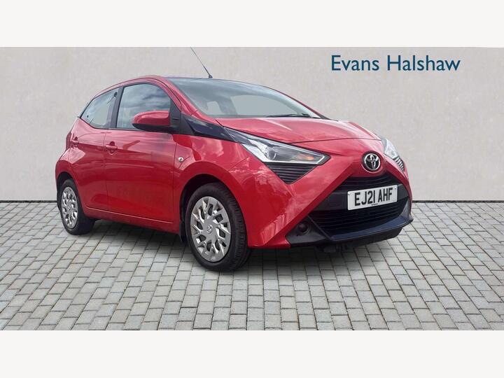 Toyota Aygo 1.0 VVT-i X-play Euro 6 (s/s) 5dr