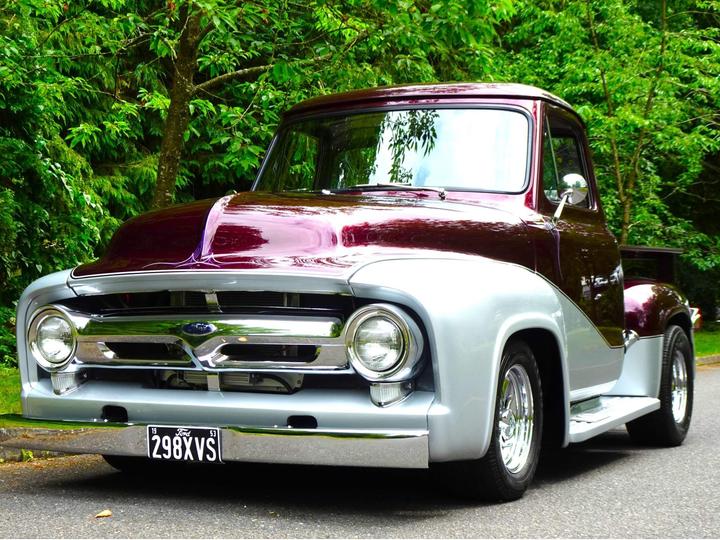 Ford F100 502 CUBIC INCH 8.2 LITRE'S SHOW TRUCK.